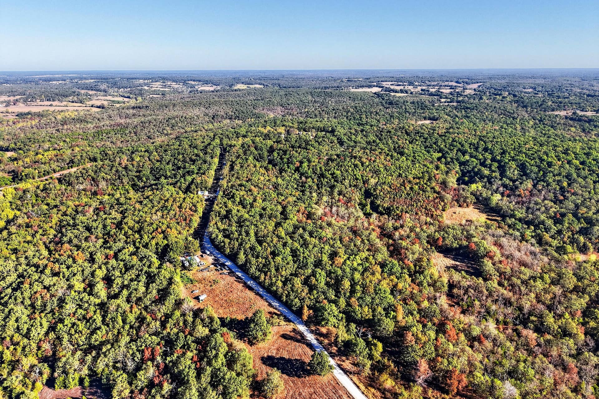 8 Dallion Ford Lane, Buffalo, MO 65622 DJI_20261006091936_0038_D