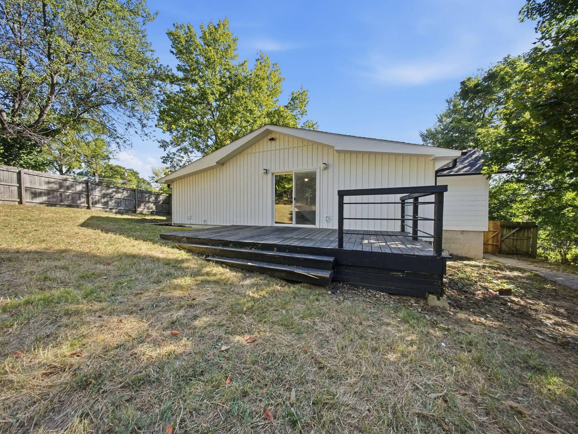 29-web-or-mls-22 - Rear Exterior - Deck