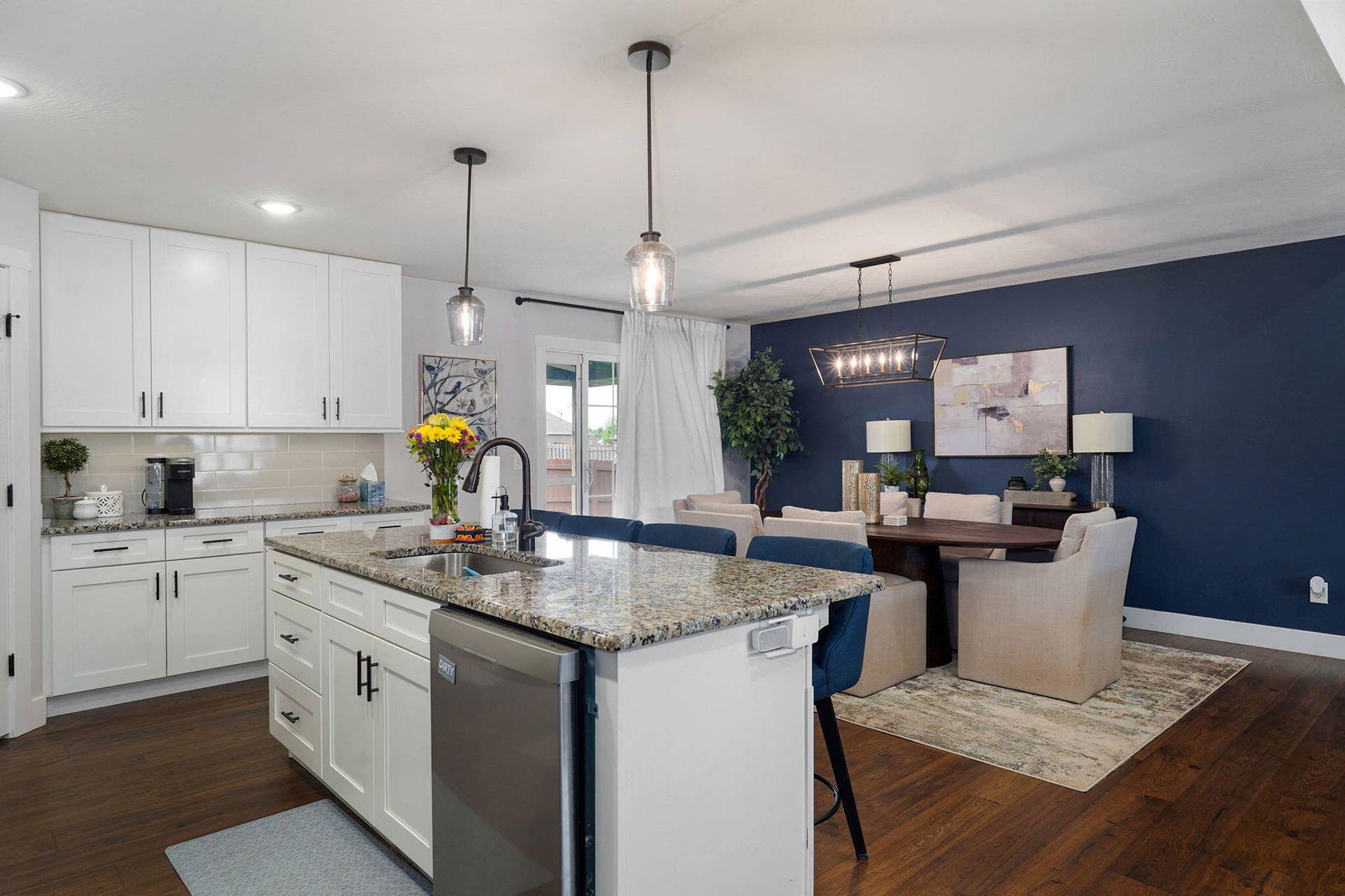 4755 Florence Ave-26