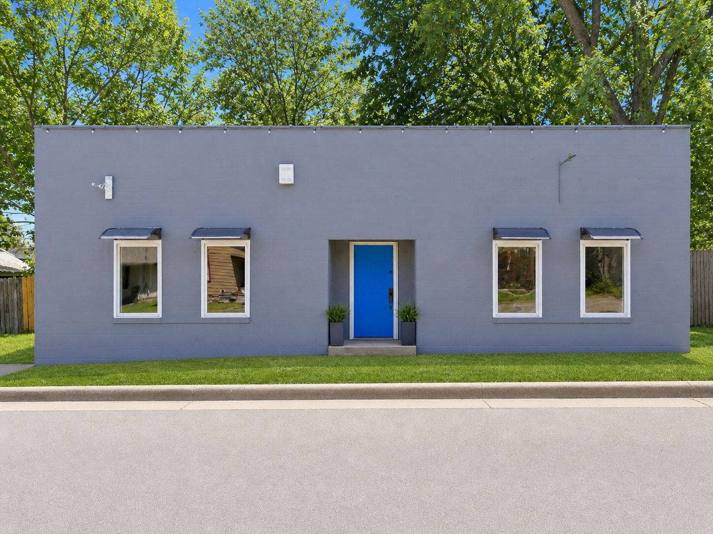 28-web-or-mls-2240 N Grant Ave