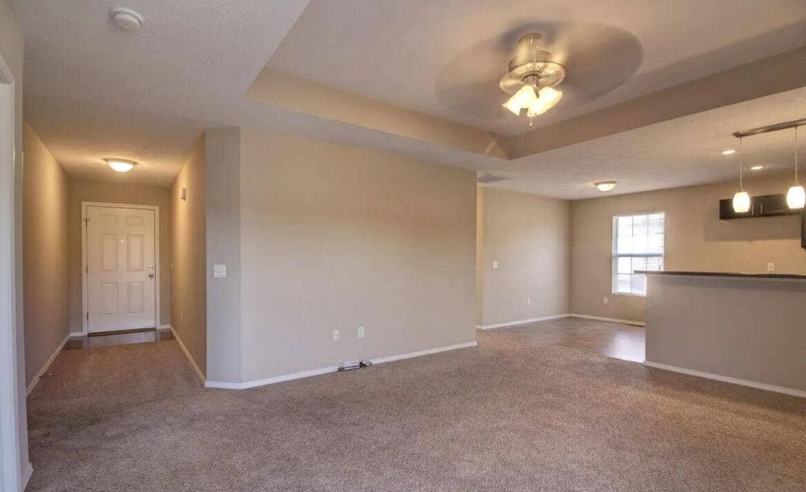 1050 S Strasbourg Avenue, Springfield, MO 65802 Strasbourg 3