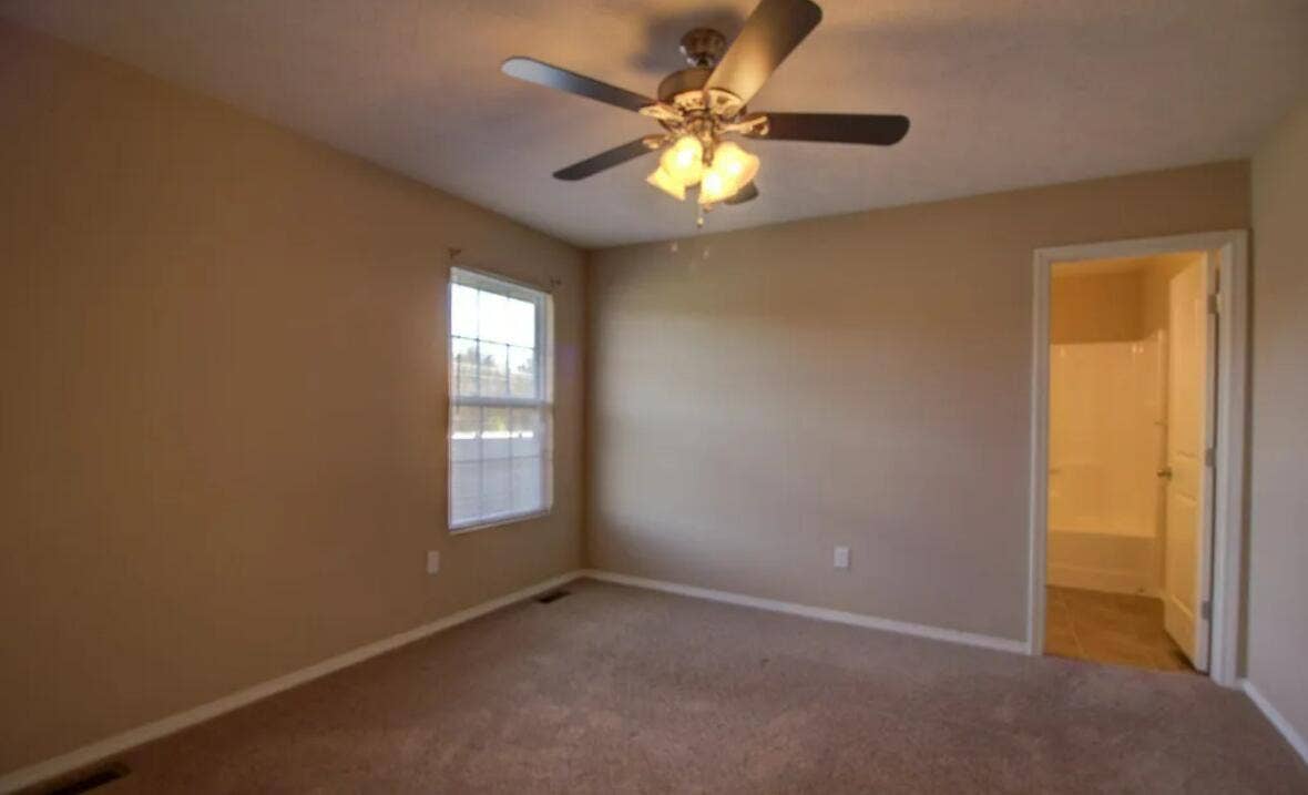 1050 S Strasbourg Avenue, Springfield, MO 65802 Strasbourg 7