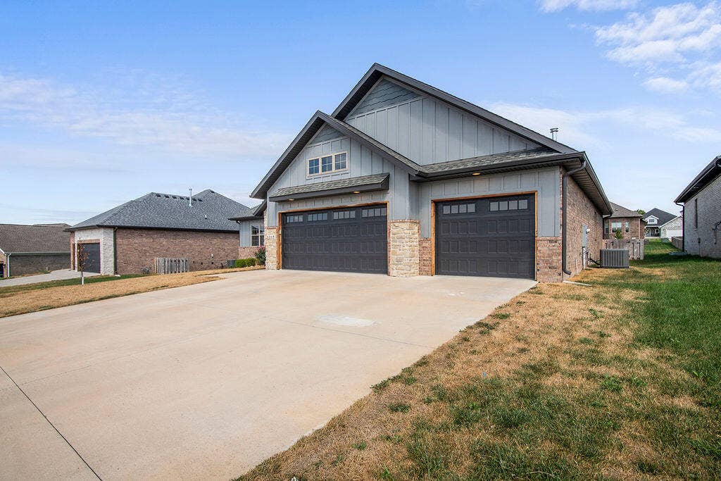 1215 W Sage Court, Springfield, MO 65810 DSC_2733