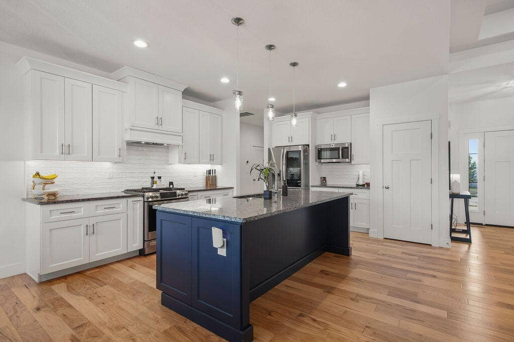 1215 W Sage Court, Springfield, MO 65810 DSC_2772