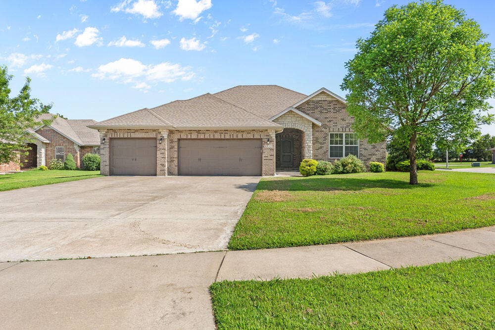 1935 N Pavilion Place, Strafford, MO 65757 FrameandFocus_WEBorMLS-1