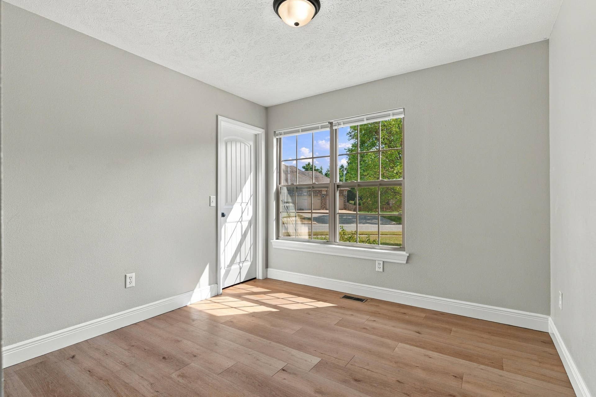 1935 N Pavilion Place, Strafford, MO 65757 FrameandFocus_WEBorMLS-8