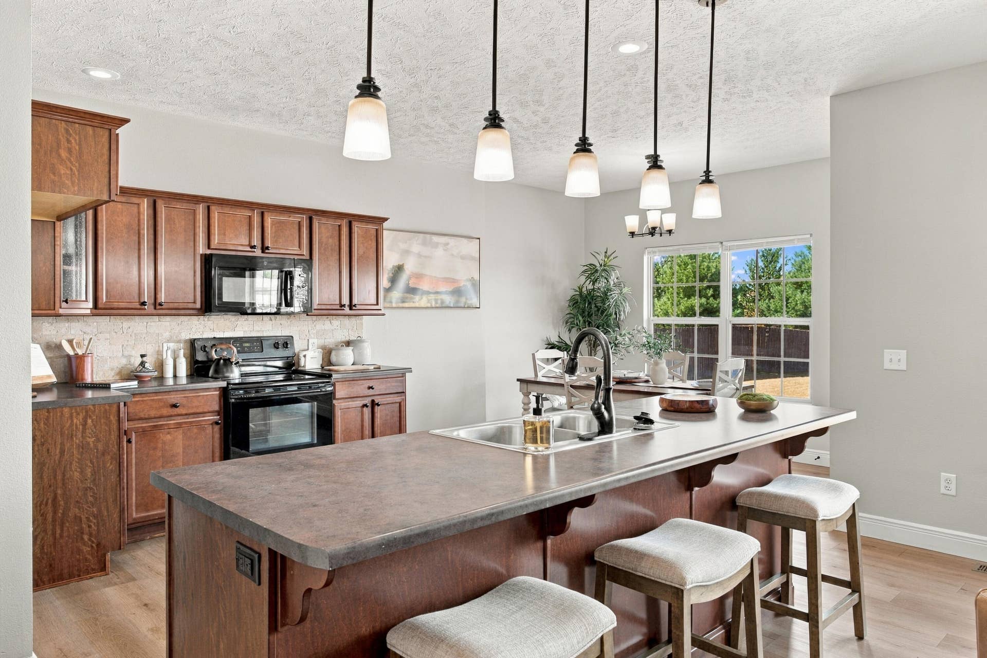1935 N Pavilion Place, Strafford, MO 65757 FrameandFocus_WEBorMLS-17
