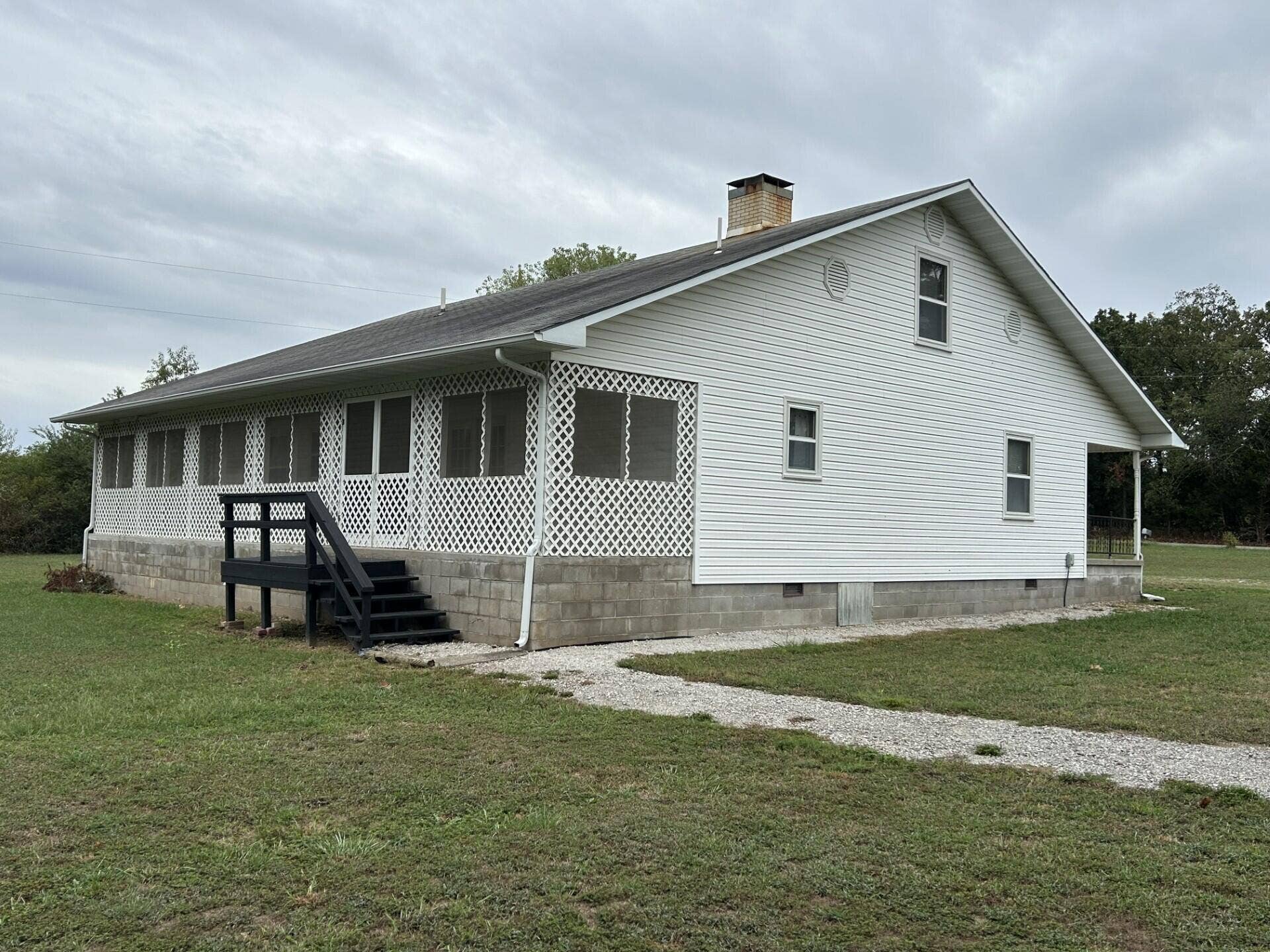 8898 Westview Road, Neosho, MO 64850 169aa578-167b-48cc-b6fb-1dad9a2a46a9