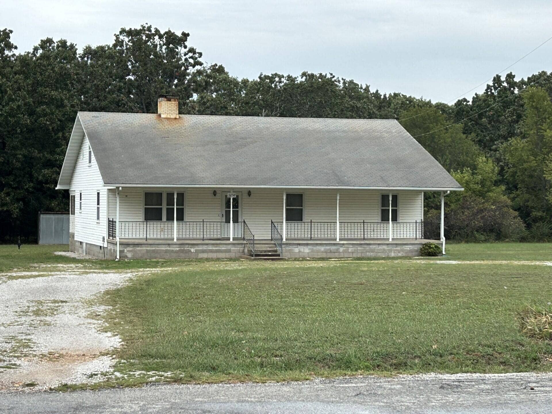 8898 Westview Road, Neosho, MO 64850 7e21e22a-3753-4bea-8845-932a15afab4b