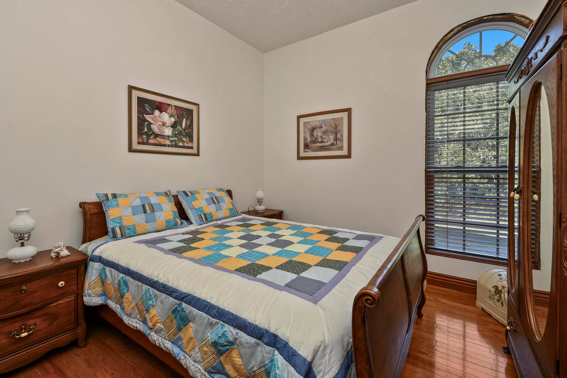 bedroom 2