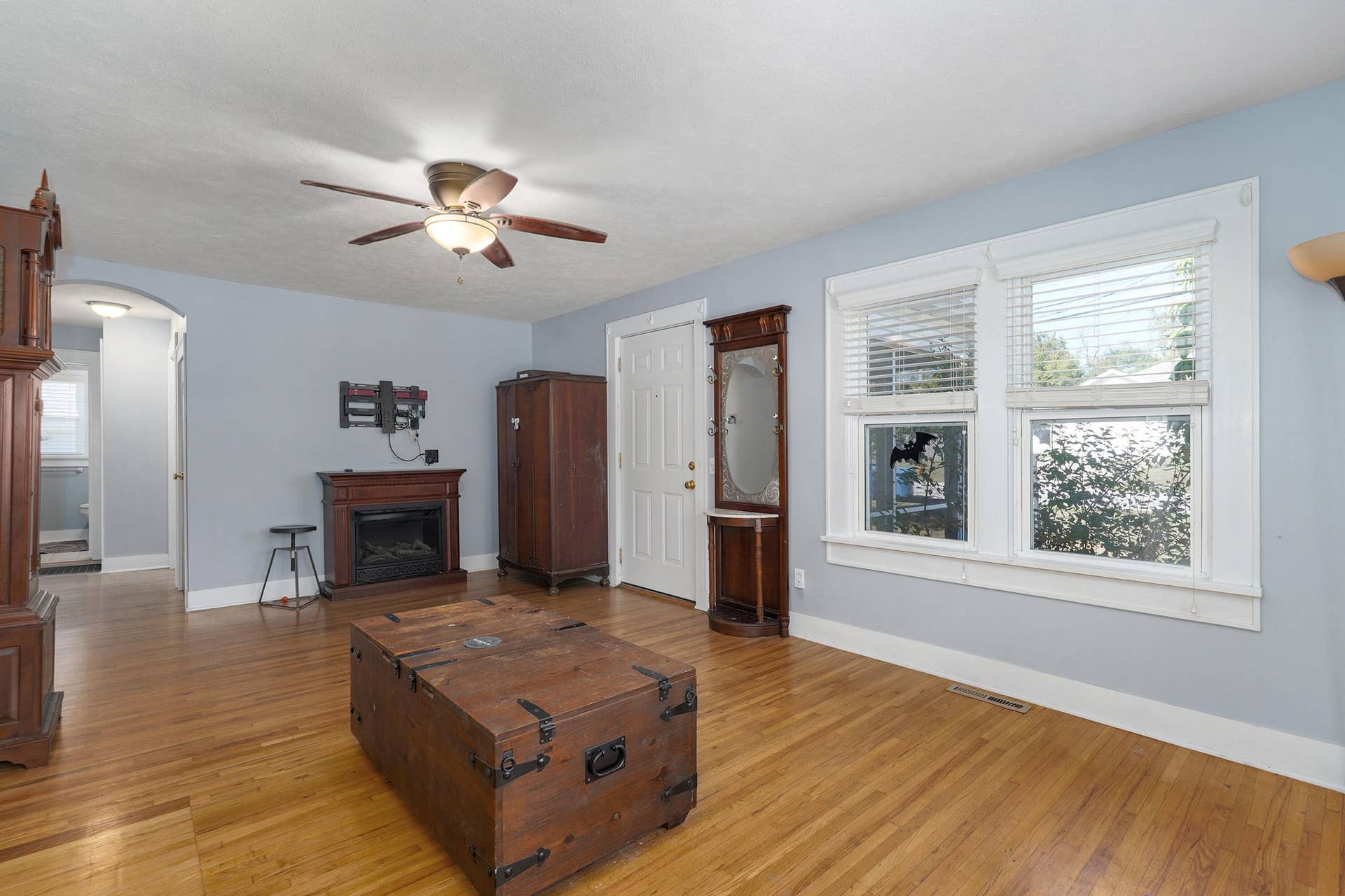 812 E Locust Street, Bolivar, MO 65613 812 E Locust St-8