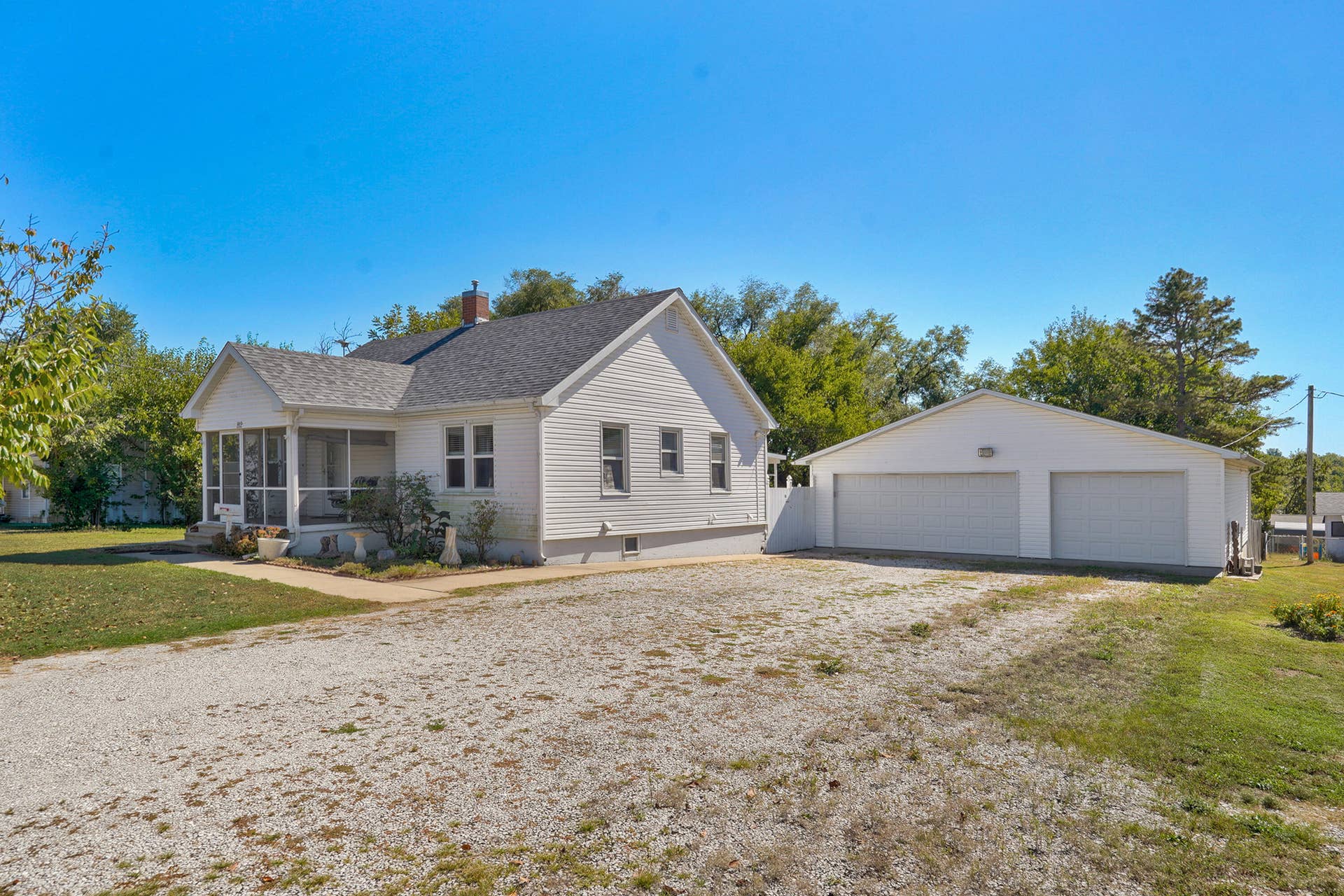 812 E Locust Street, Bolivar, MO 65613 812 E Locust St-4