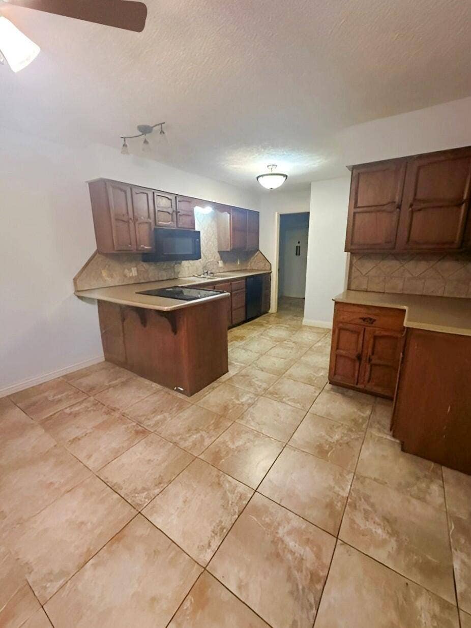 623 E Woodland Street, Republic, MO 65738 image010
