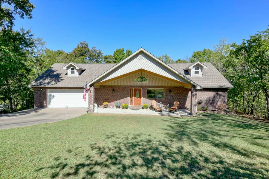 Property photo for 281 Queensberry Drive, Branson West, MO