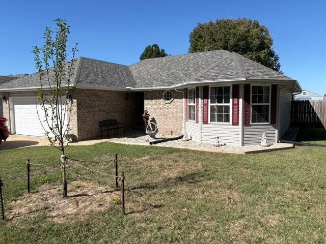 Property photo for 333 W Cline Street, Aurora, MO