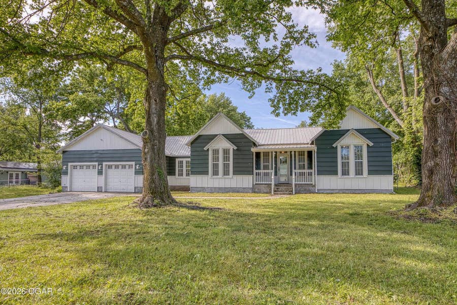 Property photo for 302 E Market Street, Diamond, MO