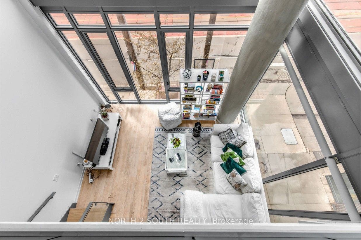 95 Bathurst Street, #225, Toronto C, Toronto ON M5V 0H7 95 Bathurst Street, #225, Toronto C, Toronto ON M5V 0H7