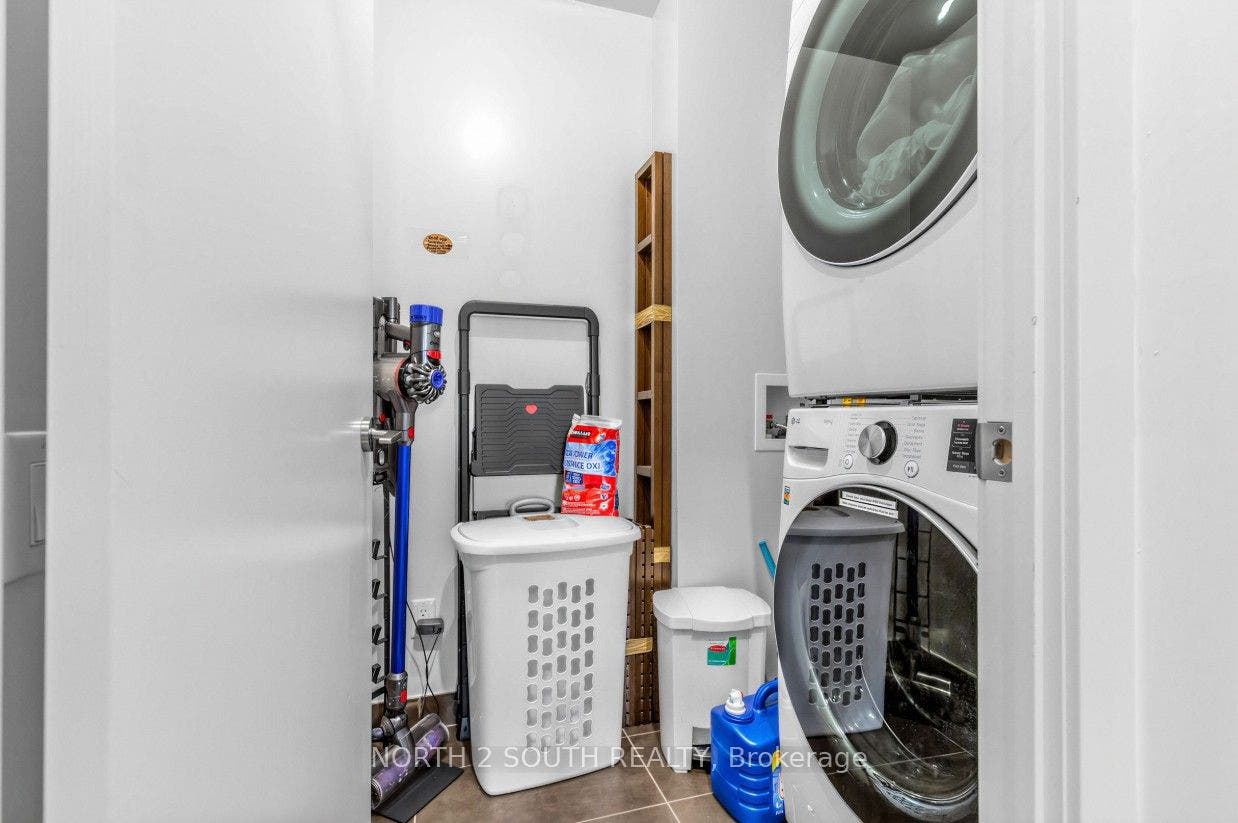 95 Bathurst Street, #225, Toronto C, Toronto ON M5V 0H7 95 Bathurst Street, #225, Toronto C, Toronto ON M5V 0H7