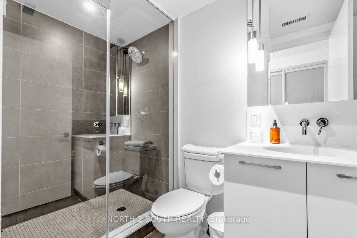 95 Bathurst Street, #225, Toronto C, Toronto ON M5V 0H7 95 Bathurst Street, #225, Toronto C, Toronto ON M5V 0H7