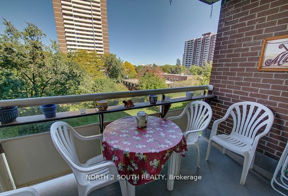 175 Hilda Avenue, #511, Toronto C, Toronto ON M2M 1V8