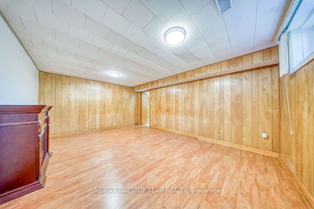 73 Houston Crescent, Toronto C15, Toronto C, Toronto ON M2J 3H7