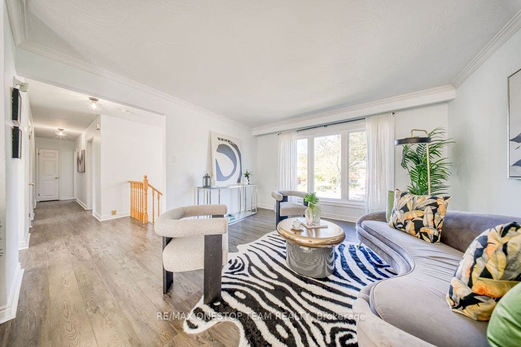 73 Houston Crescent, Toronto C15, Toronto C, Toronto ON M2J 3H7