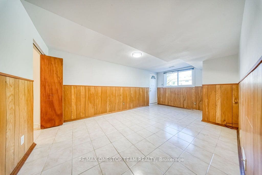 73 Houston Crescent, Toronto C15, Toronto C, Toronto ON M2J 3H7