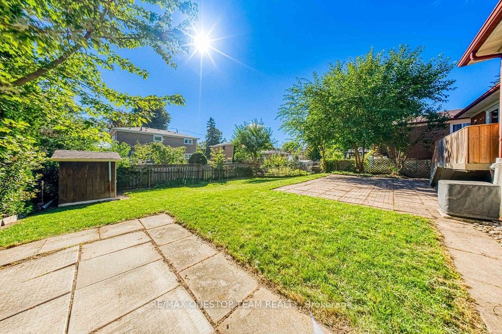 73 Houston Crescent, Toronto C15, Toronto C, Toronto ON M2J 3H7