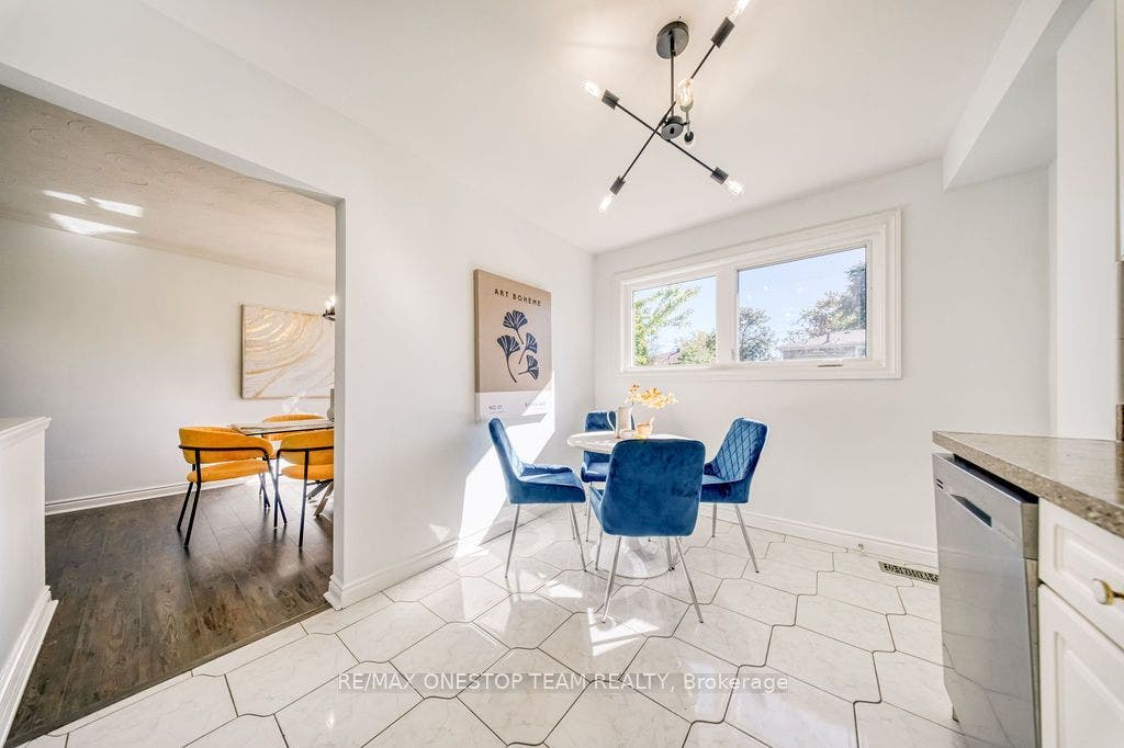 73 Houston Crescent, Toronto C15, Toronto C, Toronto ON M2J 3H7