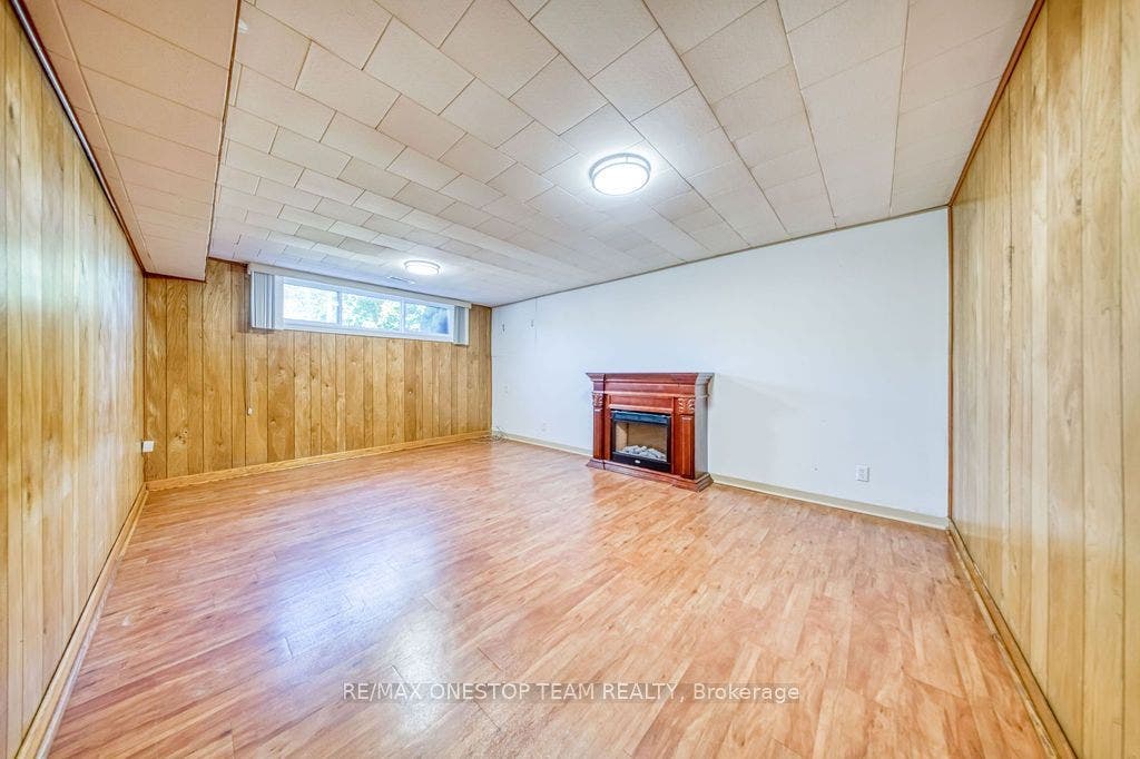73 Houston Crescent, Toronto C15, Toronto C, Toronto ON M2J 3H7