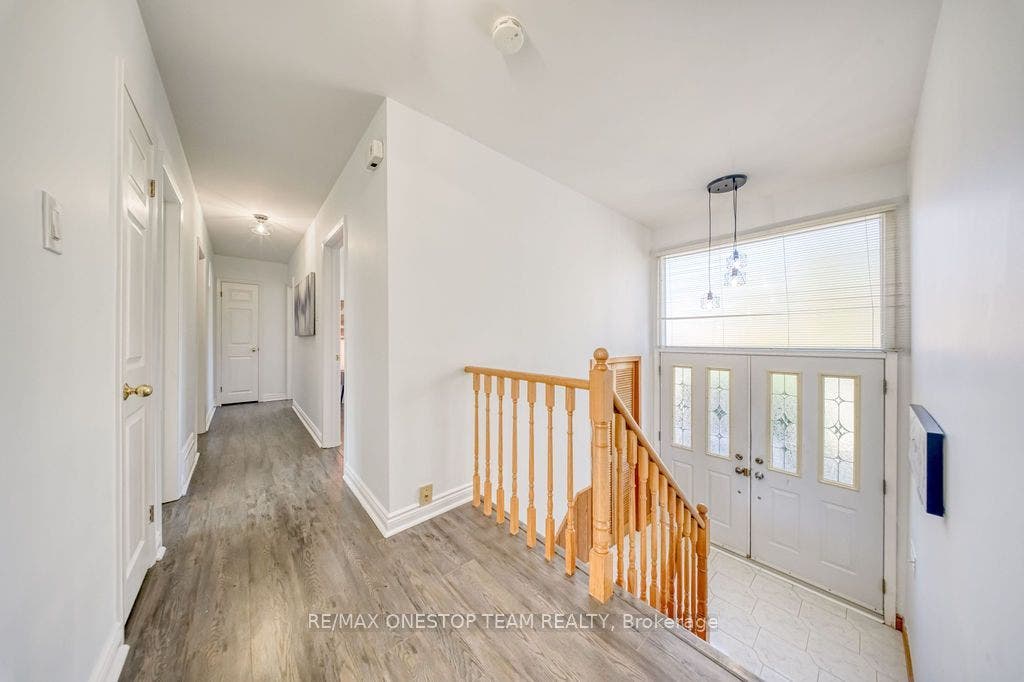 73 Houston Crescent, Toronto C15, Toronto C, Toronto ON M2J 3H7