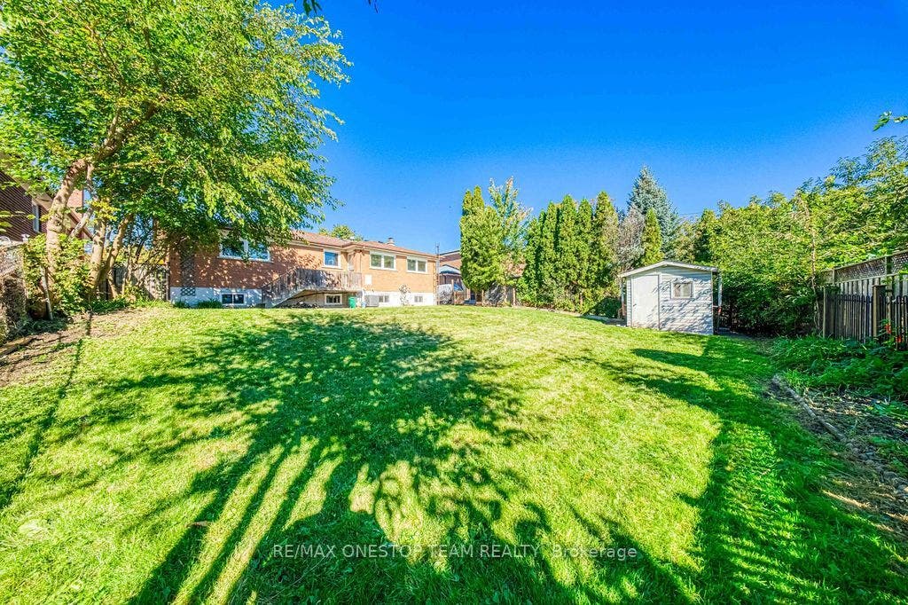 73 Houston Crescent, Toronto C15, Toronto C, Toronto ON M2J 3H7