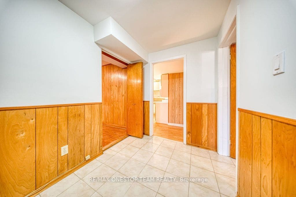 73 Houston Crescent, Toronto C15, Toronto C, Toronto ON M2J 3H7