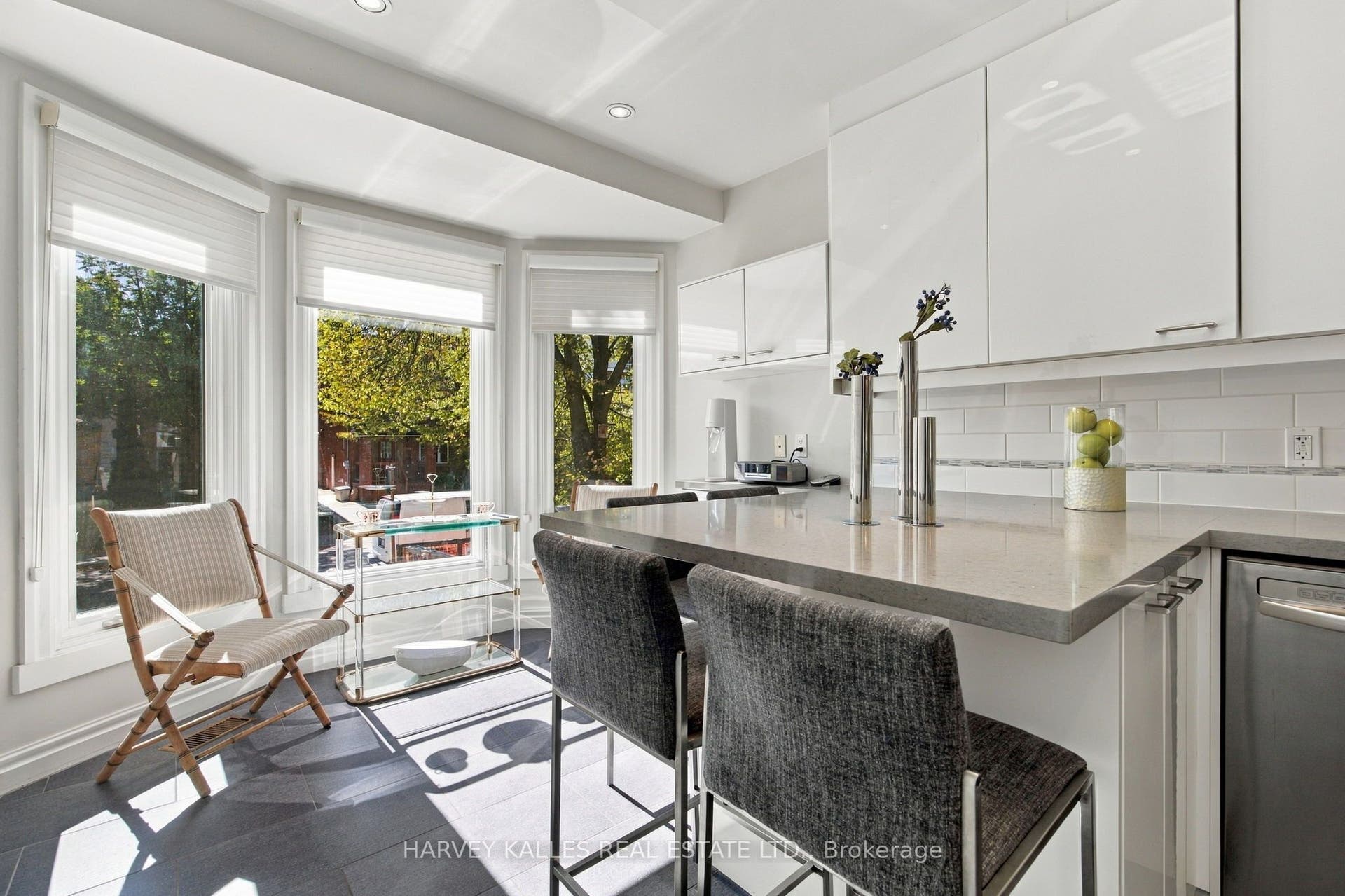 110 Glenforest Road, Toronto C, Toronto ON M4N 1Z9