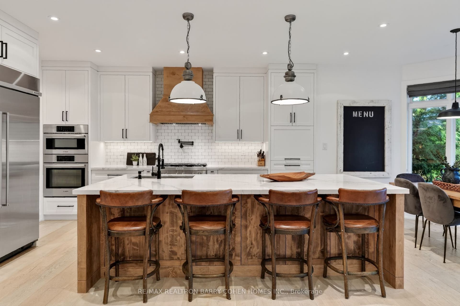 39 Romney Road, Toronto C, Toronto ON M3H 1H4