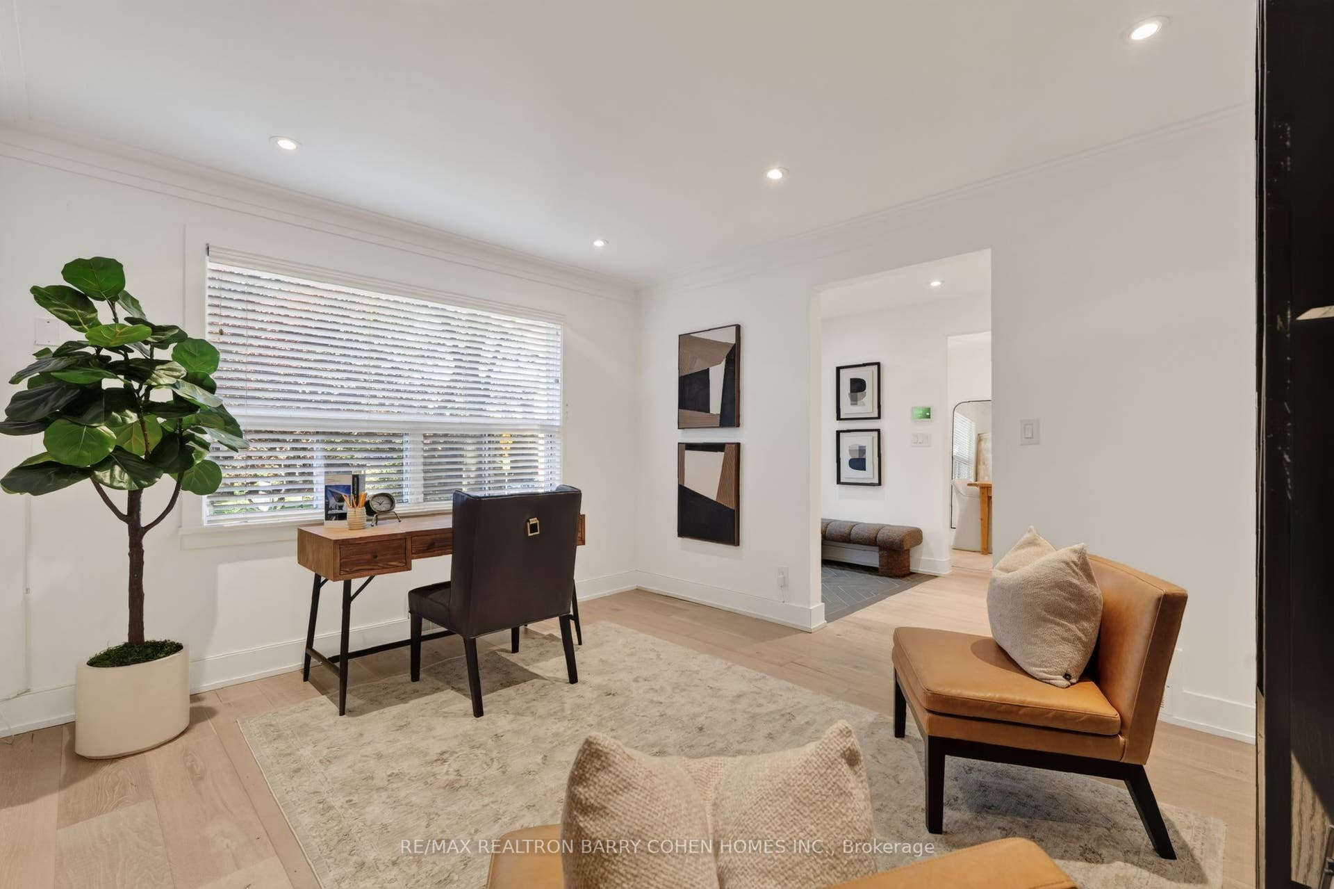 39 Romney Road, Toronto C, Toronto ON M3H 1H4