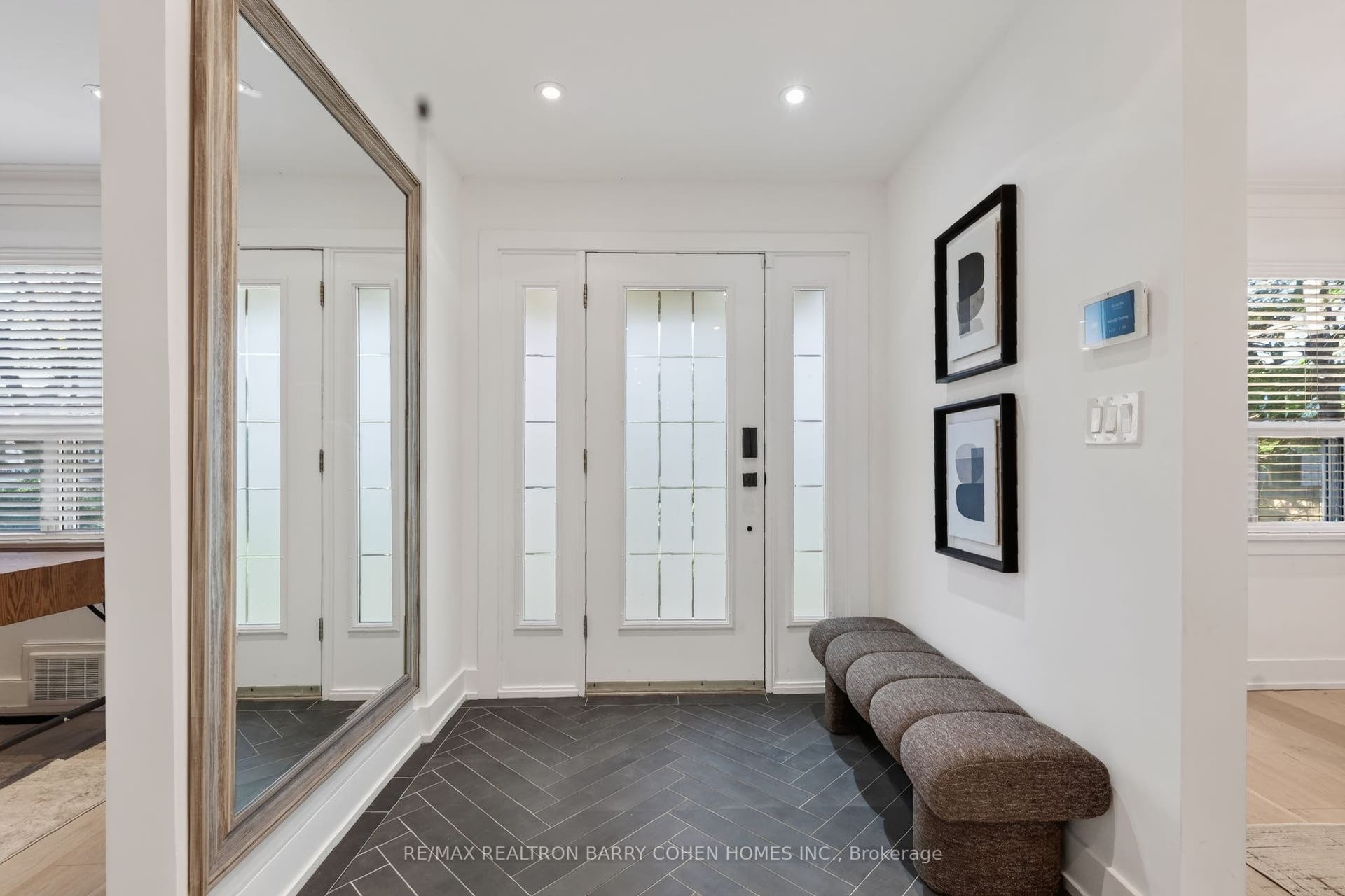 39 Romney Road, Toronto C, Toronto ON M3H 1H4