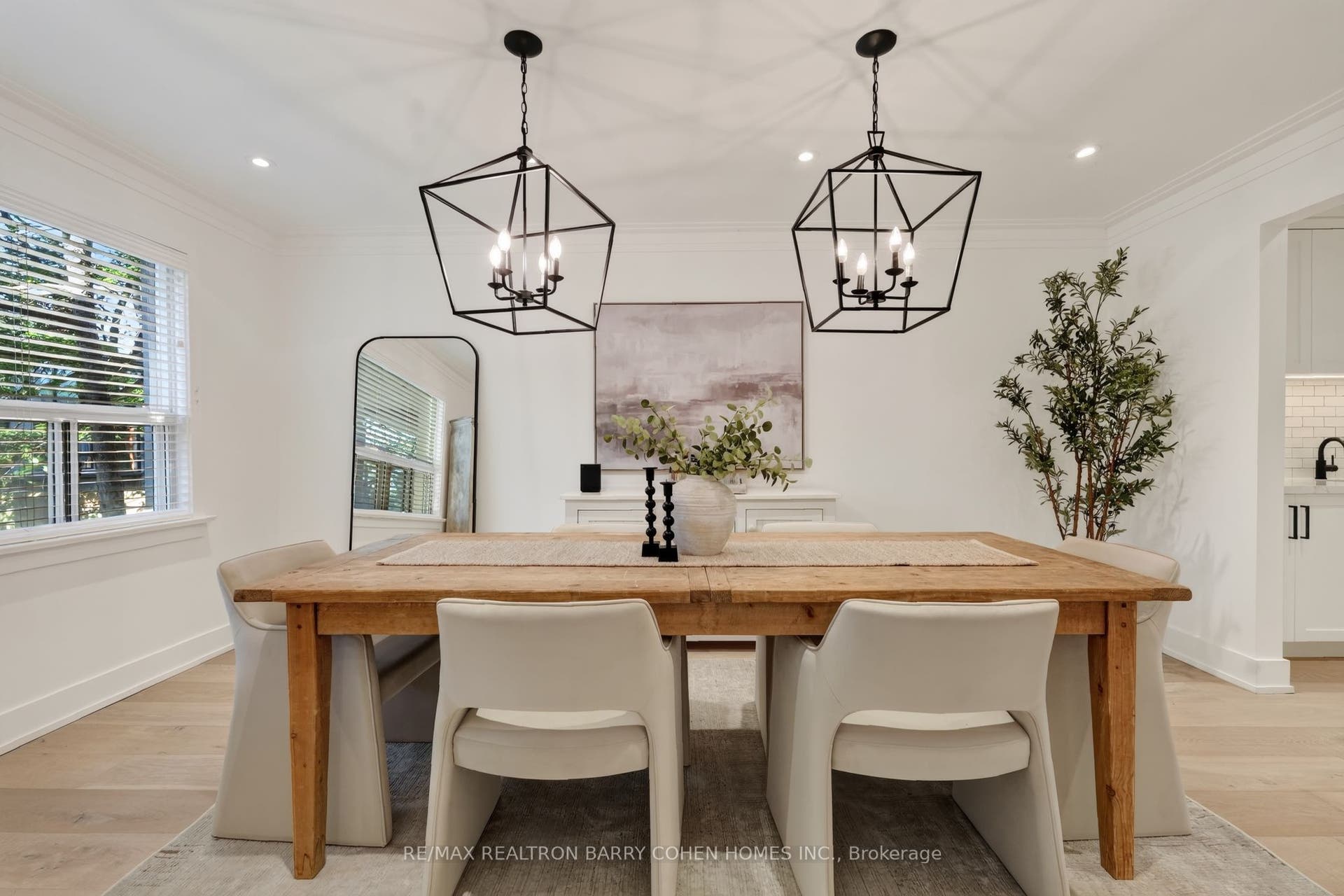 39 Romney Road, Toronto C, Toronto ON M3H 1H4