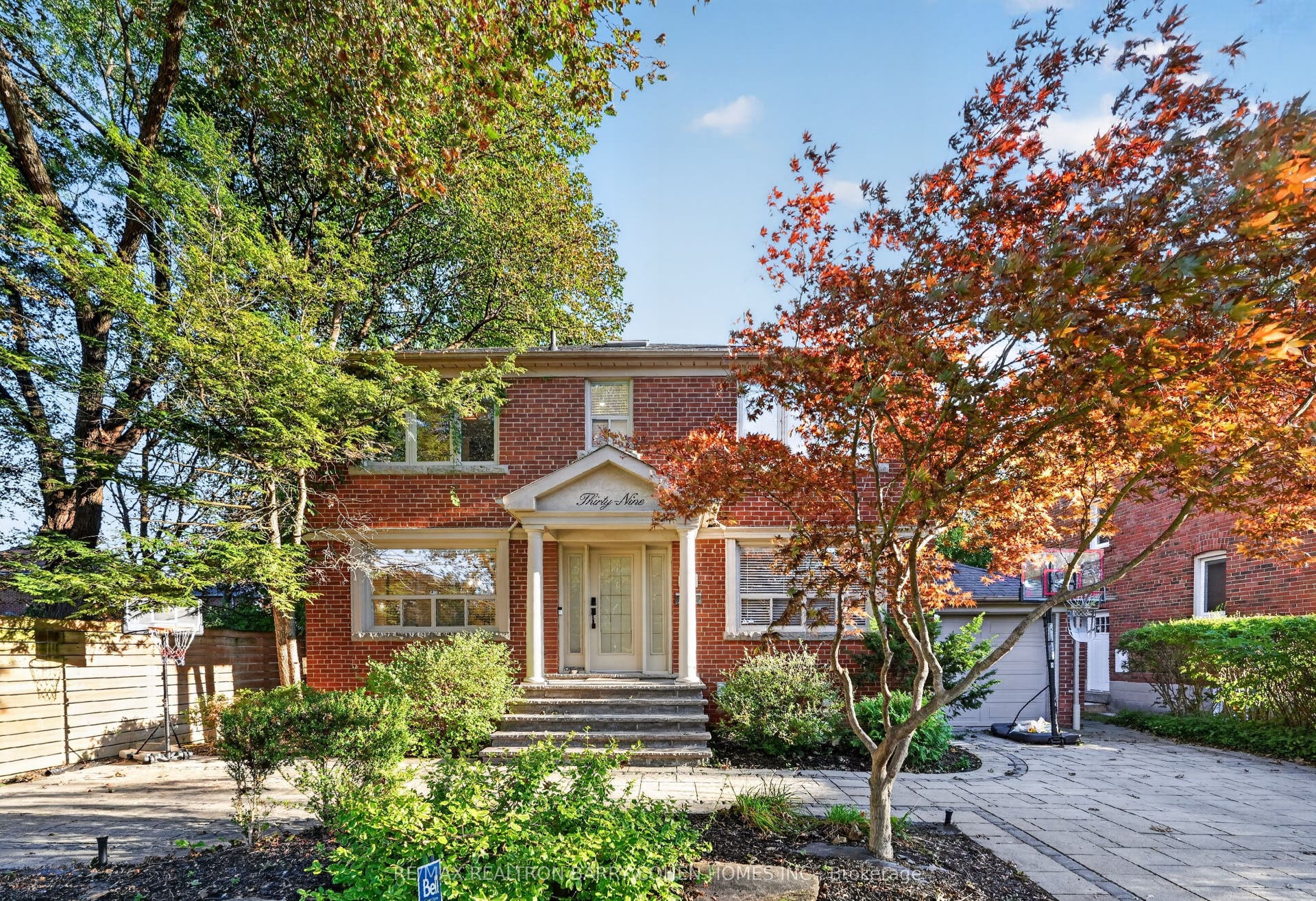 39 Romney Road, Toronto C, Toronto ON M3H 1H4