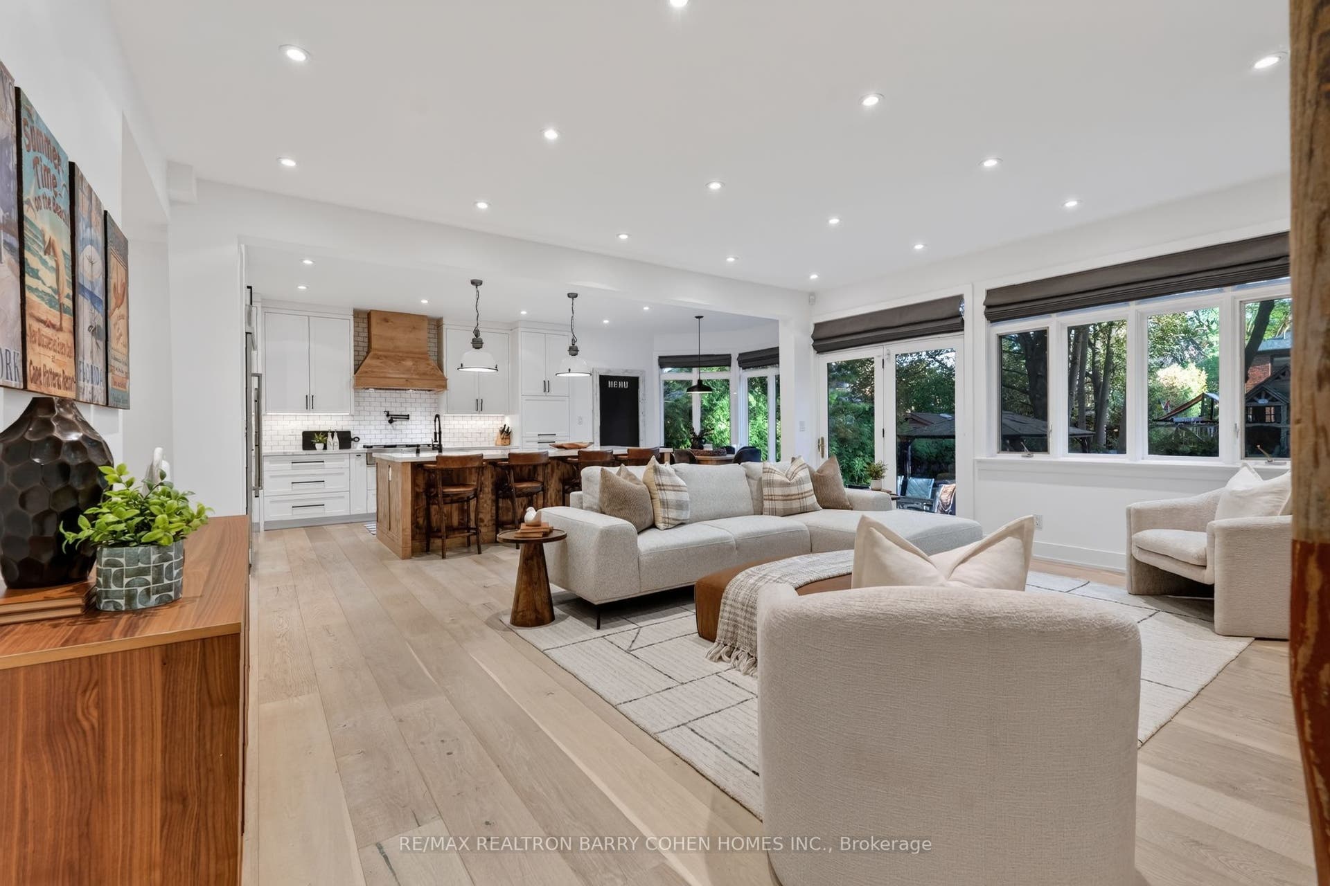 39 Romney Road, Toronto C, Toronto ON M3H 1H4