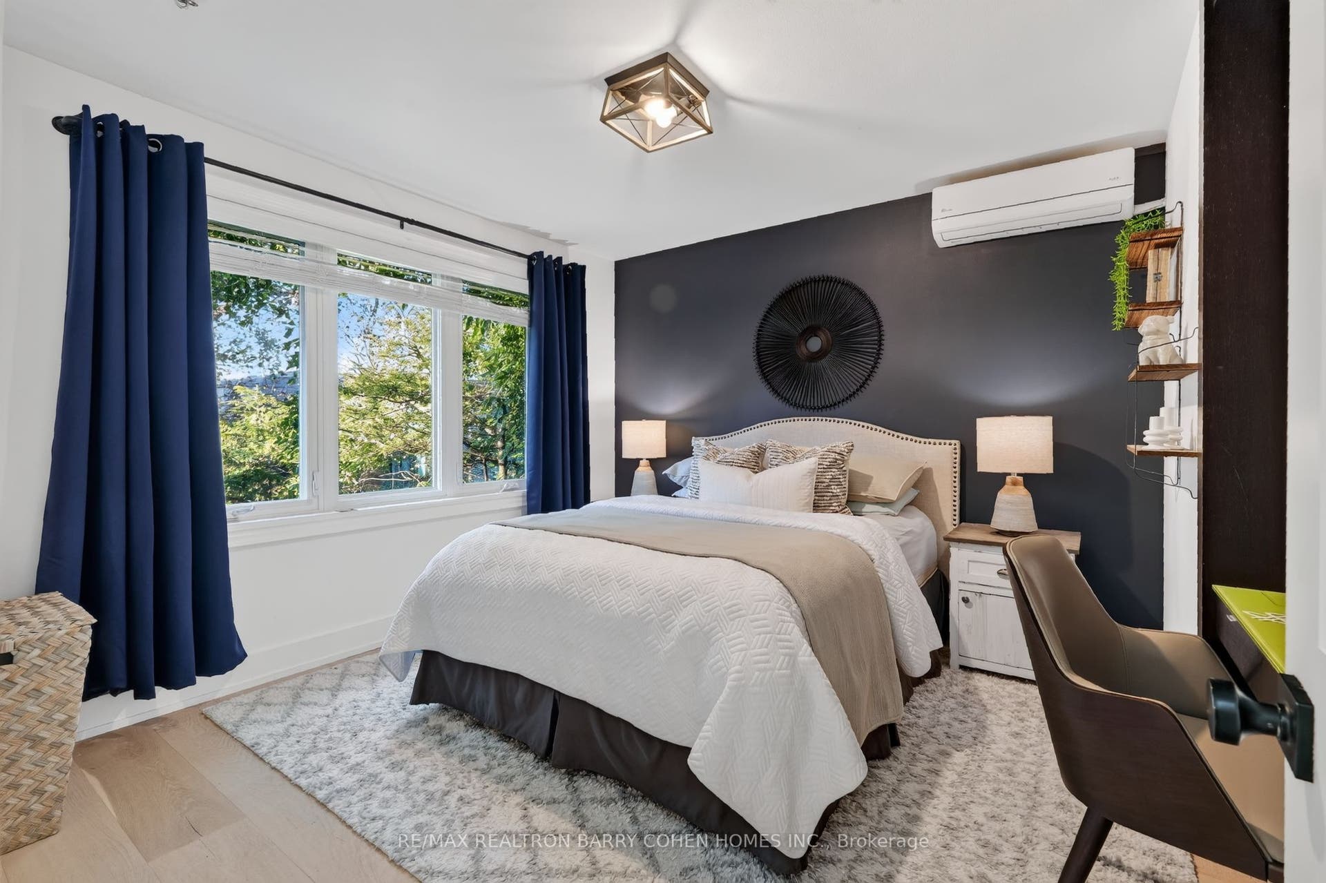 39 Romney Road, Toronto C, Toronto ON M3H 1H4