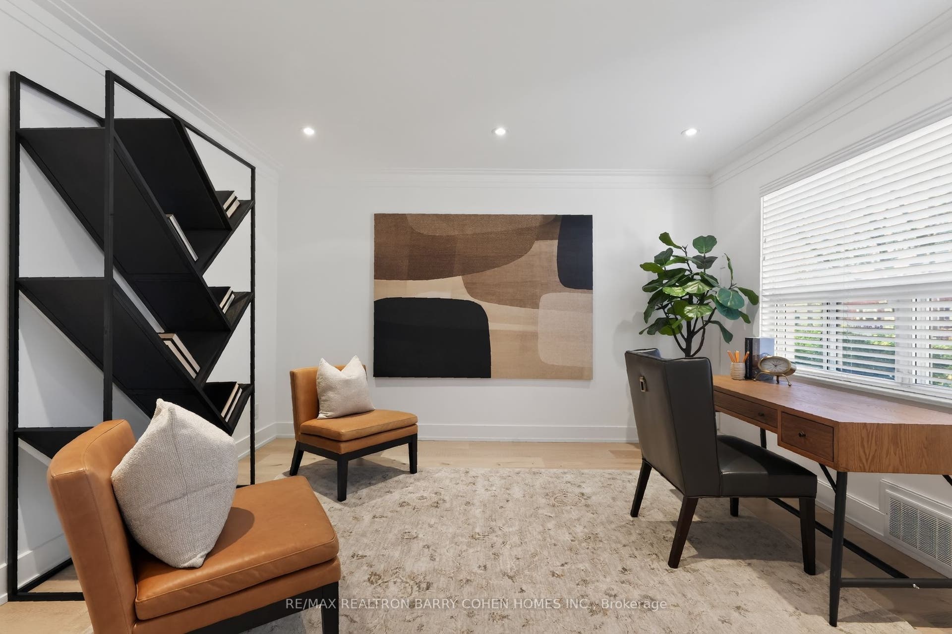 39 Romney Road, Toronto C, Toronto ON M3H 1H4