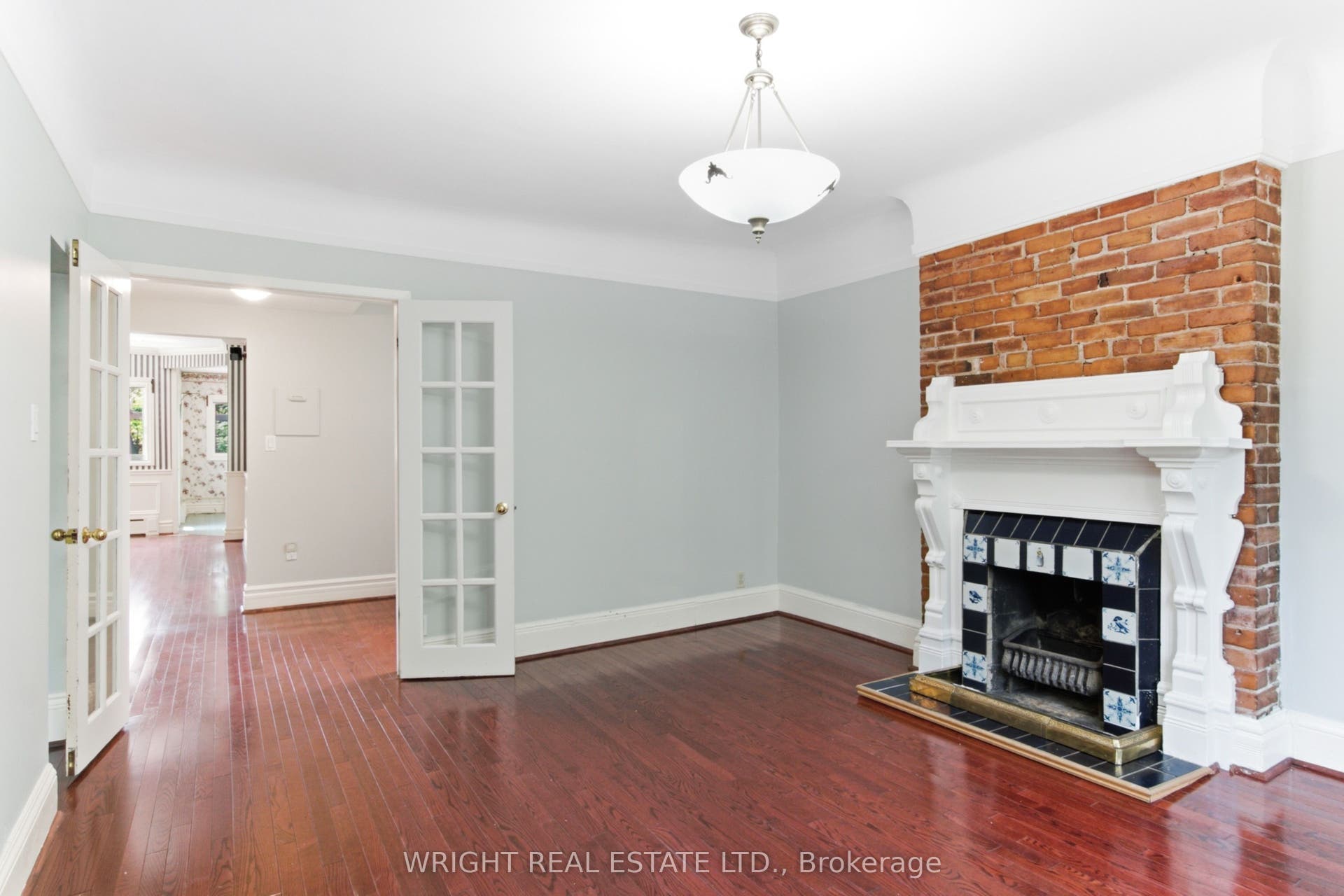 112 Albany Avenue, Toronto C, Toronto ON M5R 3C4