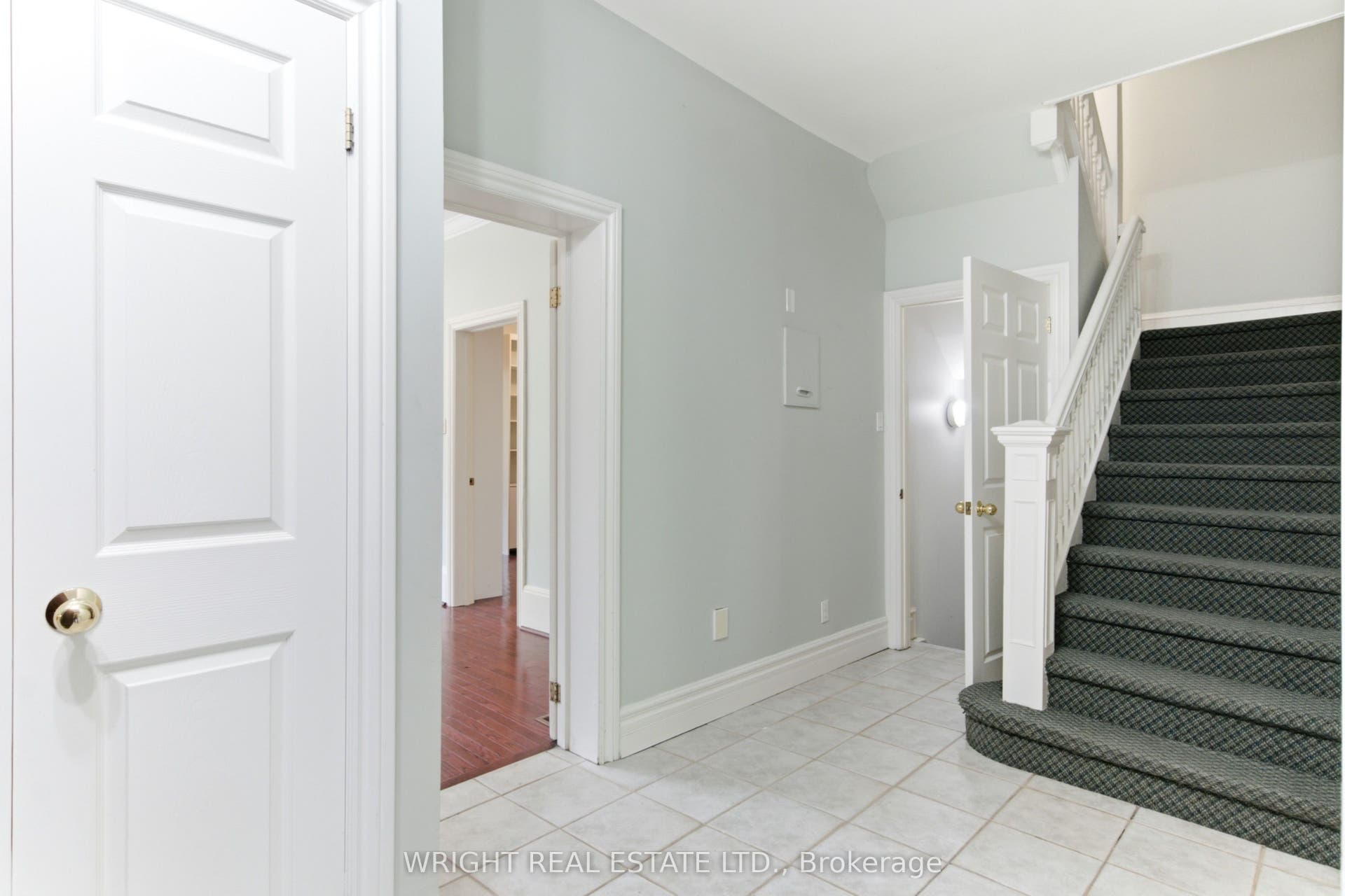 112 Albany Avenue, Toronto C, Toronto ON M5R 3C4