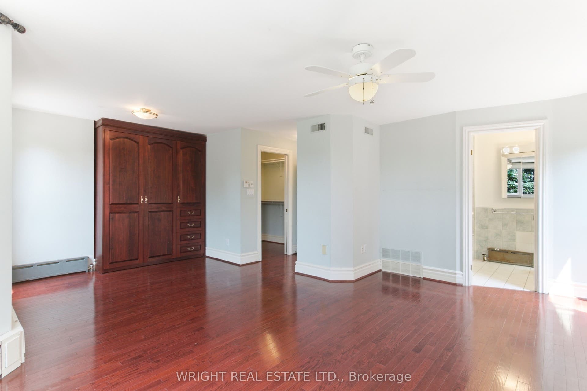112 Albany Avenue, Toronto C, Toronto ON M5R 3C4