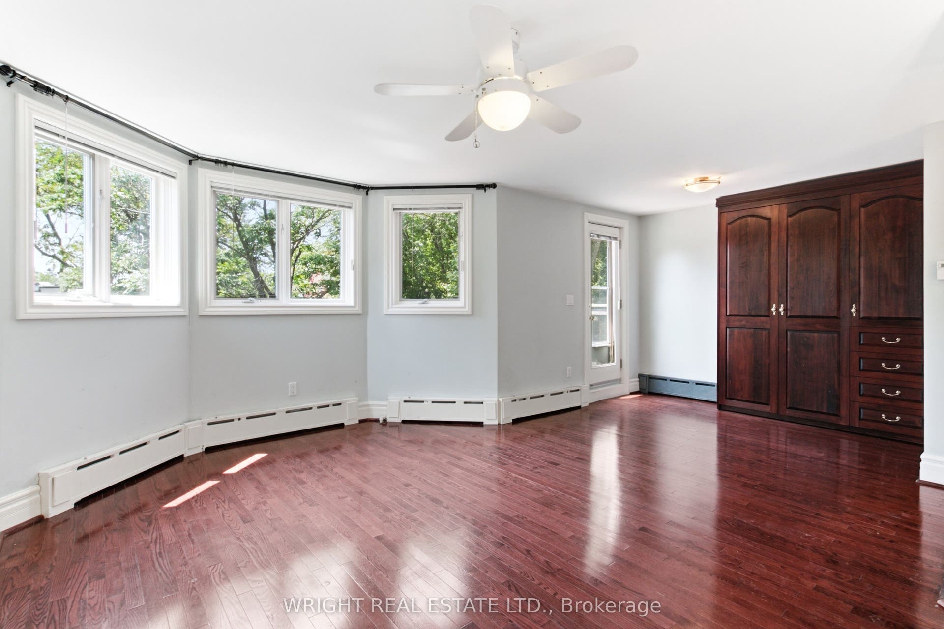 112 Albany Avenue, Toronto C, Toronto ON M5R 3C4