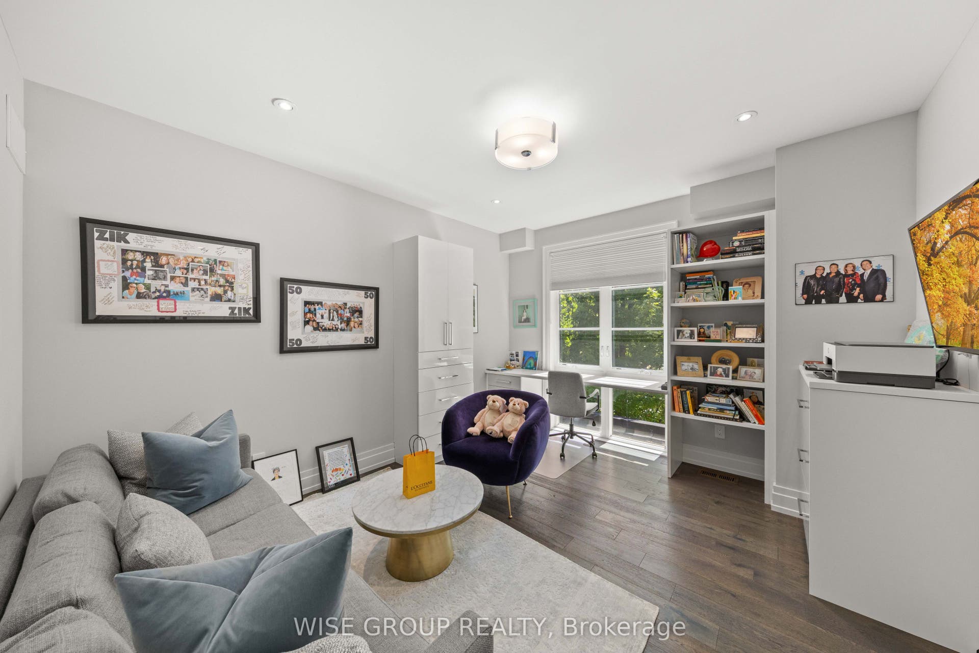 50 Sheldrake Boulevard, Toronto C10, Toronto C, Toronto ON M4P 2B3