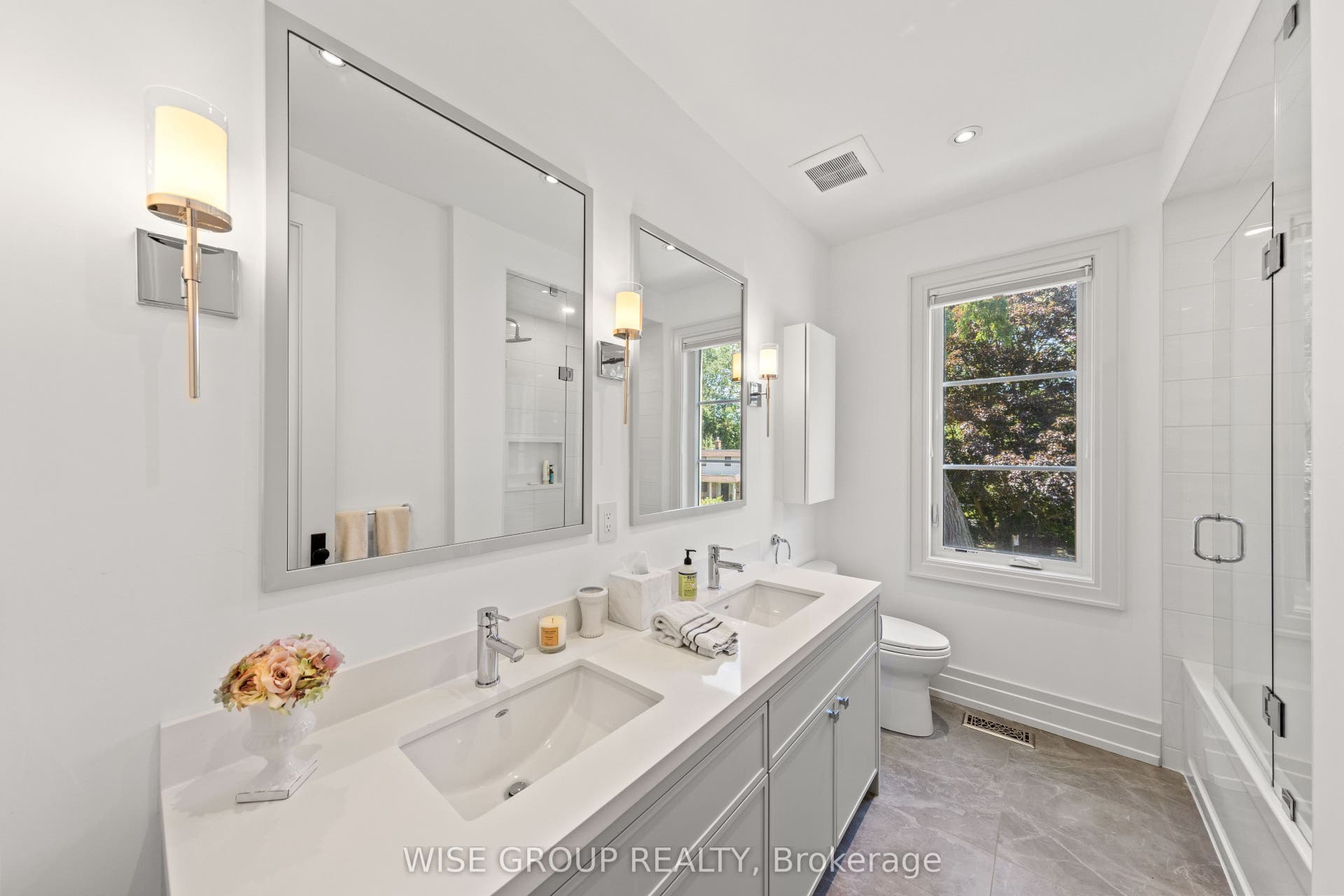 50 Sheldrake Boulevard, Toronto C10, Toronto C, Toronto ON M4P 2B3