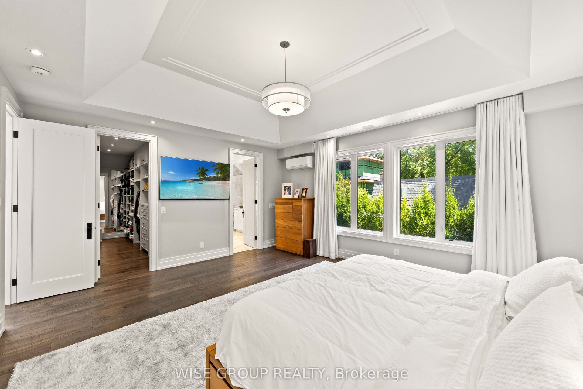 50 Sheldrake Boulevard, Toronto C10, Toronto C, Toronto ON M4P 2B3