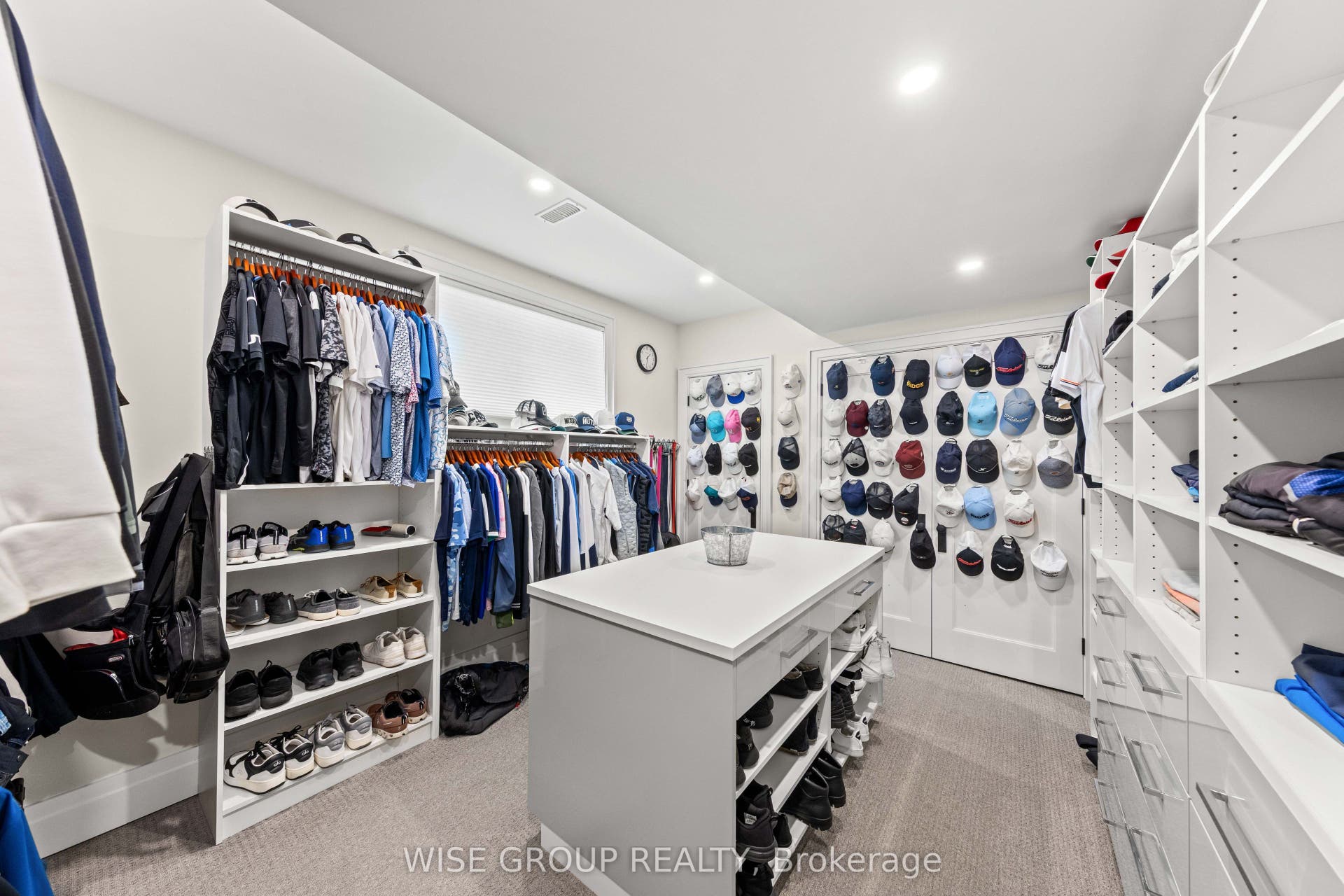 50 Sheldrake Boulevard, Toronto C10, Toronto C, Toronto ON M4P 2B3